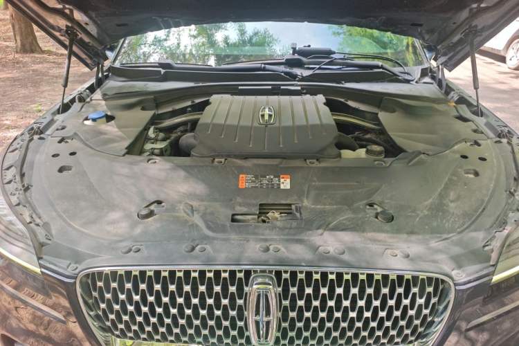 Used Lincoln Aviator 2020 3.0T V6 Four-Wheel Drive Zunya Edition Engine Bay
