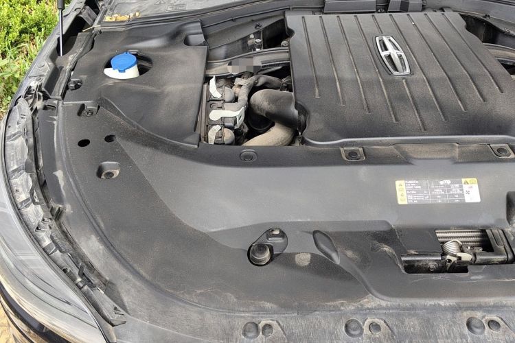 Used Lincoln Aviator 2020 3.0T V6 Four-Wheel Drive Zunya Edition Engine Bay Right