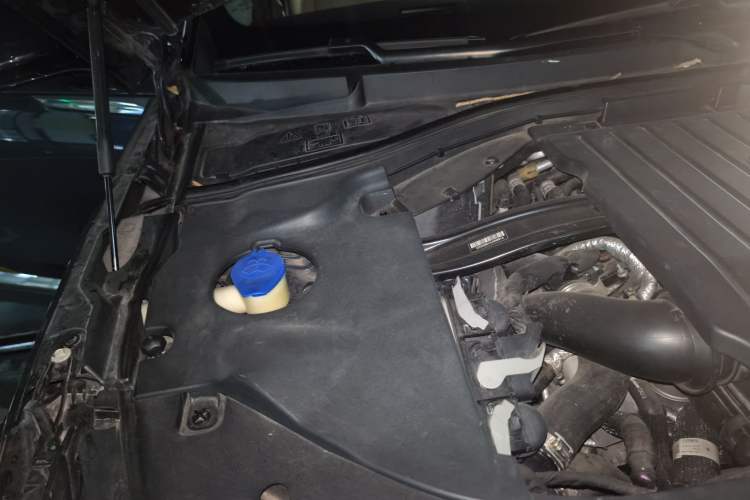 Used Lincoln Aviator 2020 3.0T V6 Four-Wheel Drive Zunya Edition Engine Bay Right