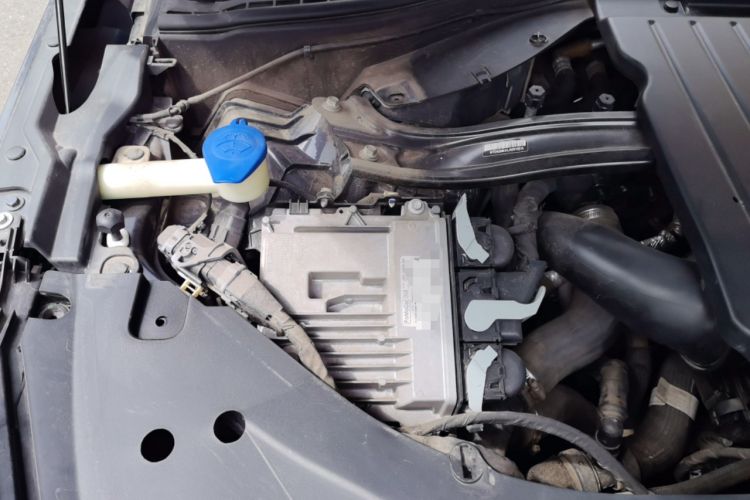 Used Lincoln Aviator 2020 3.0T V6 Four-Wheel Drive Premium Edition Engine Bay Right