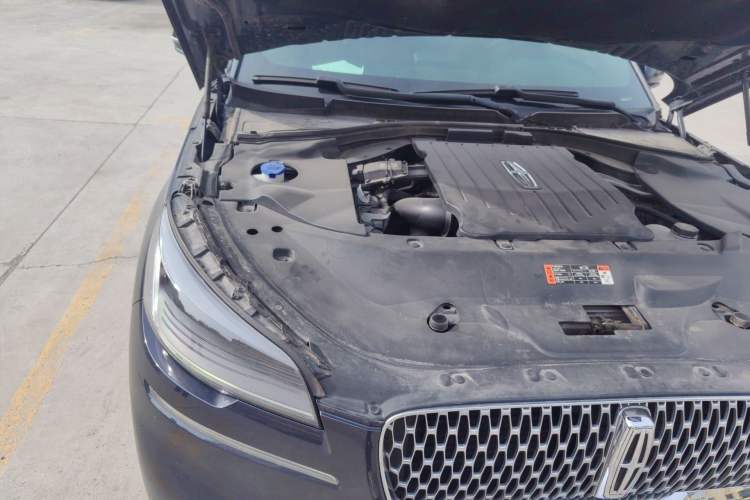 Used Lincoln Aviator 2020 3.0T V6 Four-Wheel Drive Zunya Edition Engine Bay Right
