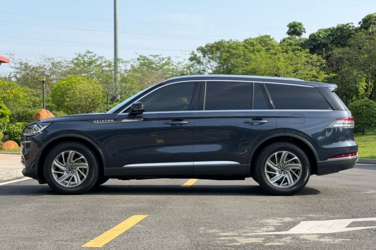 Used Lincoln Aviator 2020 3.0T V6 Four-Wheel Drive Premium Edition Exterior 1