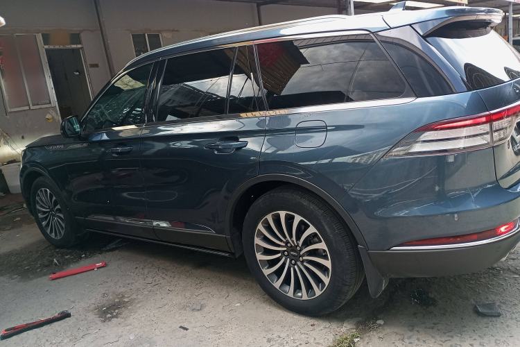 Used Lincoln Aviator 2020 3.0T V6 All-Wheel-Drive Luxury Edition Exterior 3