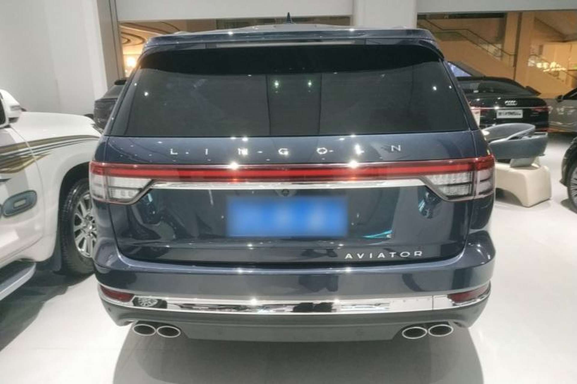 Used Lincoln Aviator 2020 3.0T V6 Four-Wheel Drive Premium Edition Exterior 4