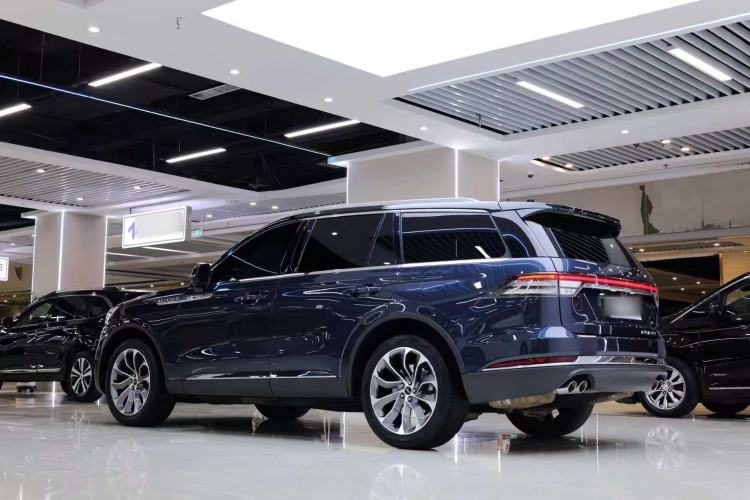 Used Lincoln Aviator 2020 3.0T V6 All-Wheel Drive Executive Version Exterior 4