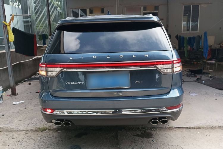 Used Lincoln Aviator 2020 3.0T V6 All-Wheel-Drive Luxury Edition Exterior 4