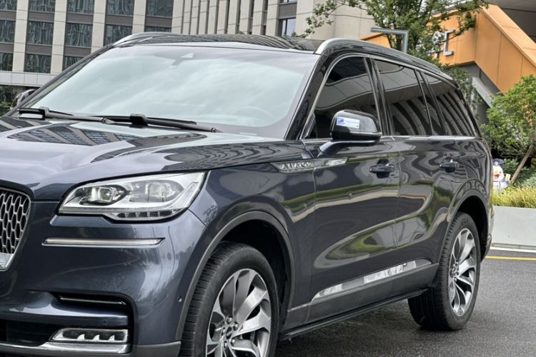Used Lincoln Aviator 2020 3.0T V6 All-Wheel Drive Executive Version Exterior 7