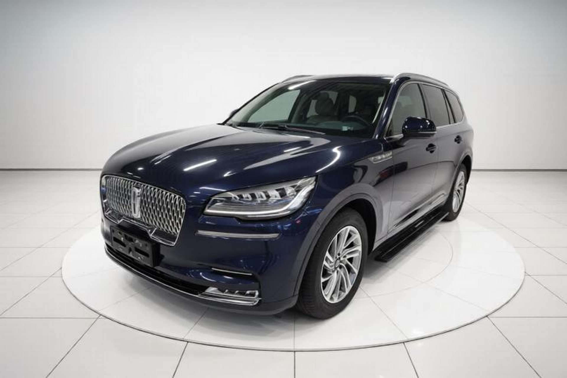 Used Lincoln Aviator 2020 3.0T V6 Four-Wheel Drive Premium Edition Front Left 45 Deg