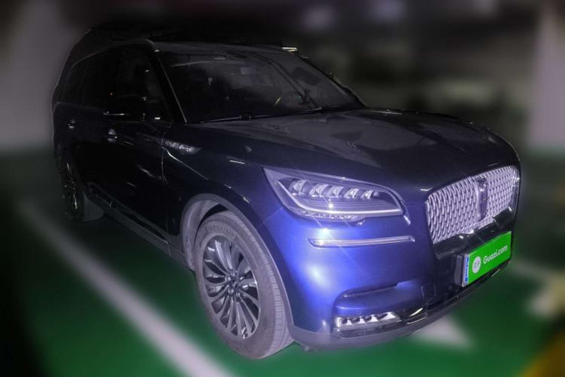Used Lincoln Aviator 2020 3.0T V6 All-Wheel-Drive Luxury Edition Front Right 45 Deg