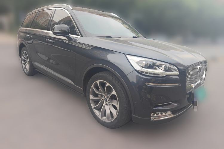 Used Lincoln Aviator 2020 3.0T V6 All-Wheel Drive Executive Version Front Right 45 Deg