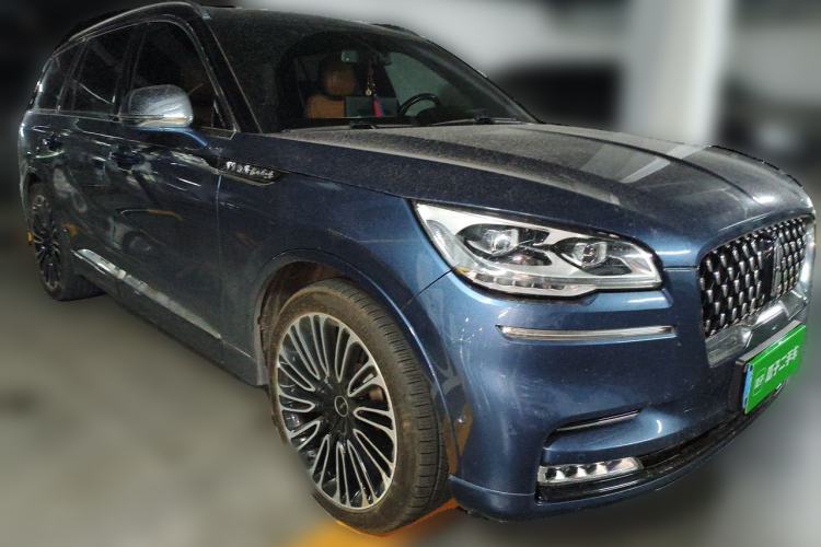 Used Lincoln Aviator 2020 3.0T V6 Four-Wheel Drive Presidential Edition Front Right 45 Deg