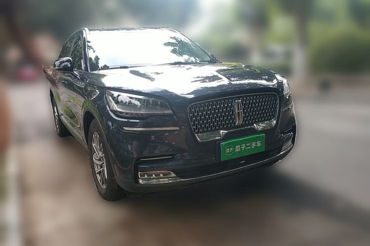 Used Lincoln Aviator 2020 3.0T V6 Four-Wheel Drive Premium Edition Front Right 45 Deg