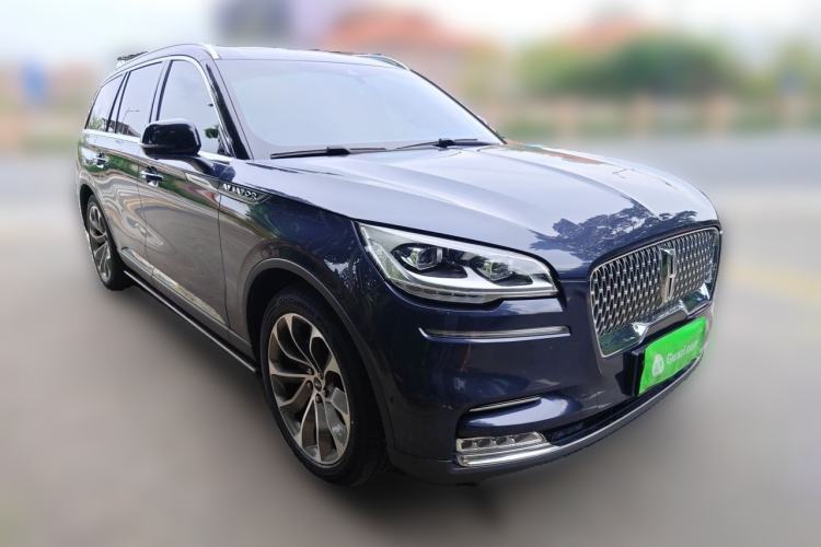 Used Lincoln Aviator 2020 3.0T V6 All-Wheel Drive Executive Version Front Right 45 Deg
