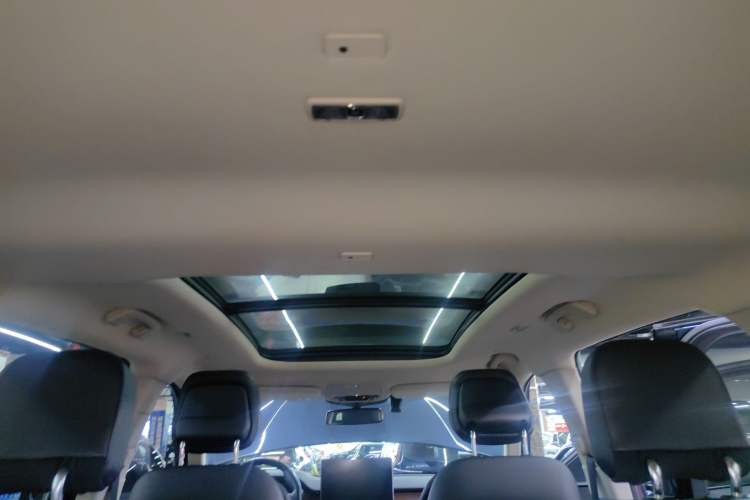 Used Lincoln Aviator 2020 3.0T V6 Four-Wheel Drive Premium Edition Headliner