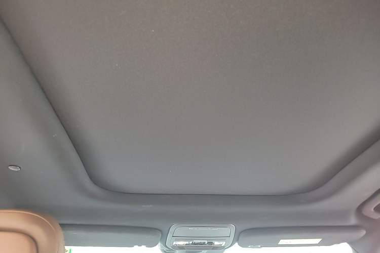 Used Lincoln Aviator 2020 3.0T V6 Four-Wheel Drive Zunya Edition Headliner