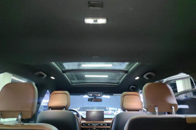 Used Lincoln Aviator 2020 3.0T V6 Four-Wheel Drive Zunya Edition Headliner