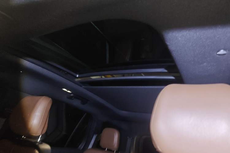 Used Lincoln Aviator 2020 3.0T V6 Four-Wheel Drive Zunya Edition Headliner