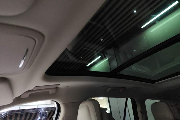 Used Lincoln Aviator 2020 3.0T V6 All-Wheel Drive Executive Version Headliner