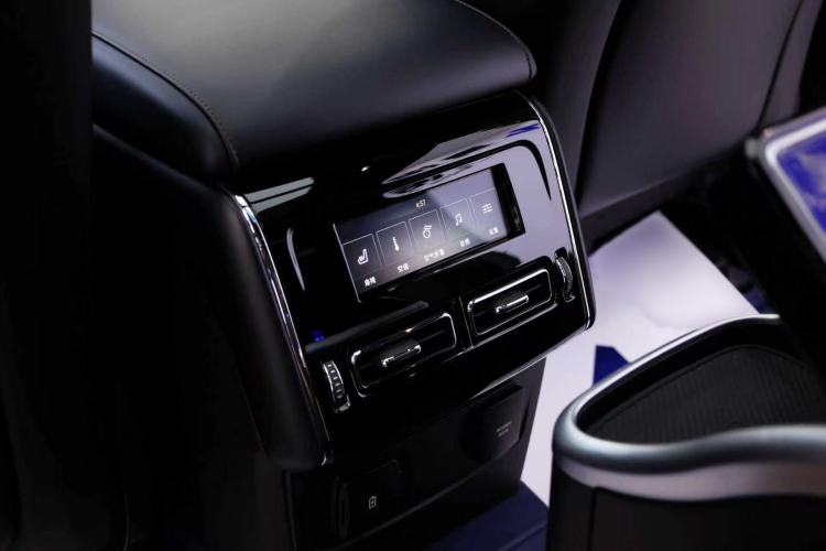 Used Lincoln Aviator 2020 3.0T V6 All-Wheel Drive Executive Version Interior 12