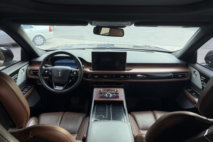 Used Lincoln Aviator 2020 3.0T V6 All-Wheel Drive Executive Version Interior 2