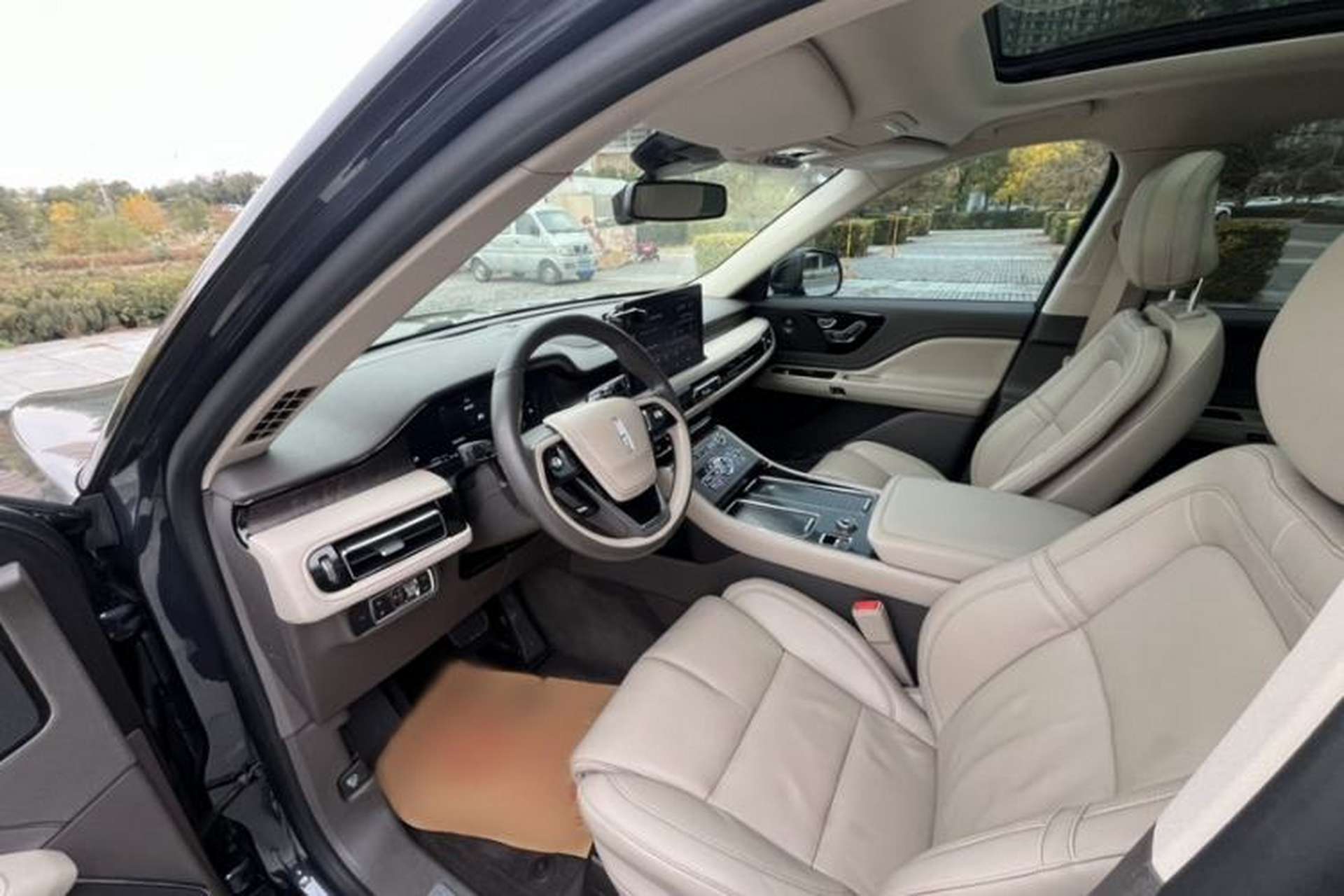 Used Lincoln Aviator 2020 3.0T V6 Four-Wheel Drive Zunya Edition Interior 2