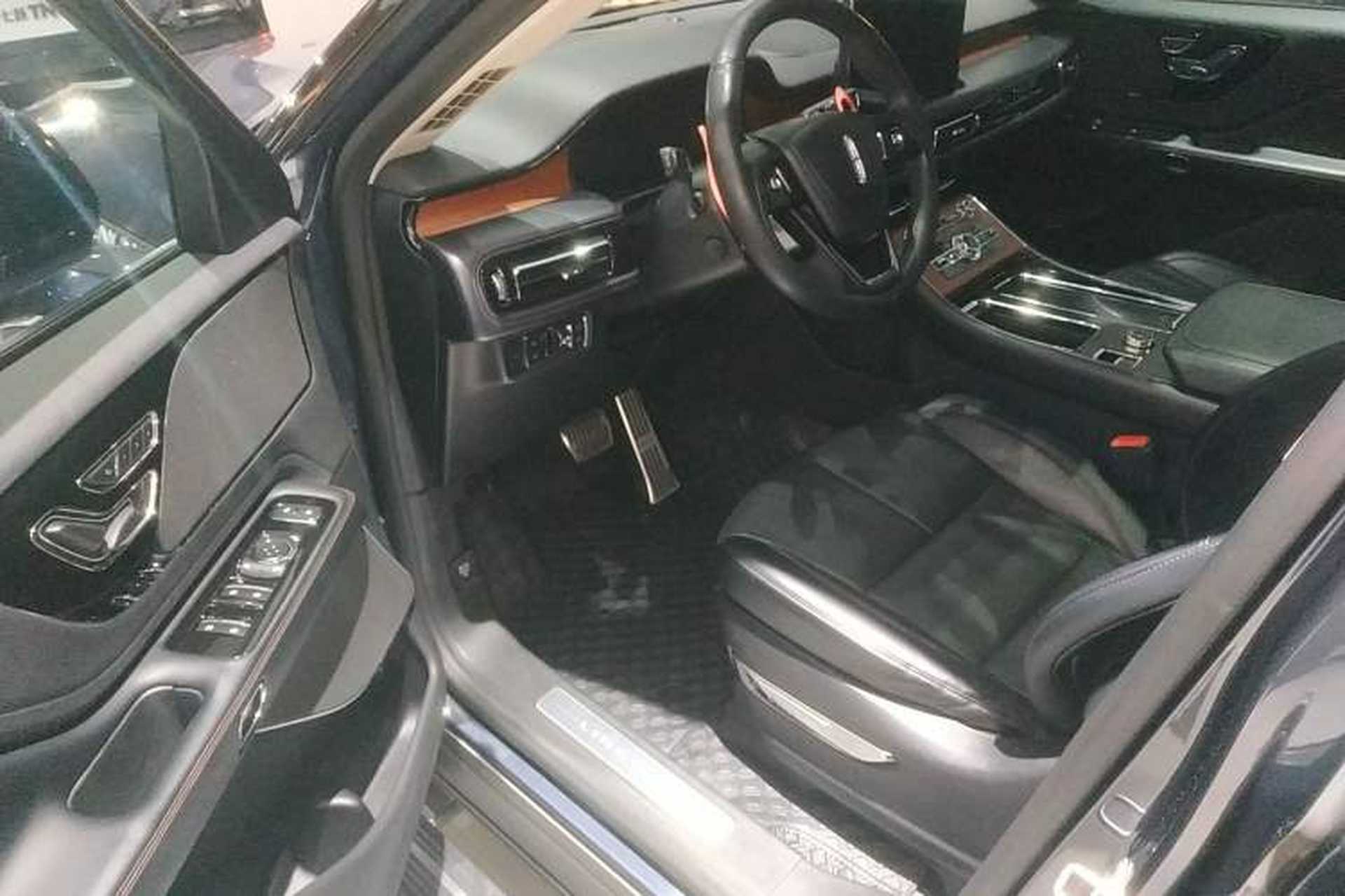 Used Lincoln Aviator 2020 3.0T V6 Four-Wheel Drive Premium Edition Interior 3