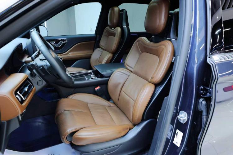 Used Lincoln Aviator 2020 3.0T V6 All-Wheel Drive Executive Version Interior 6