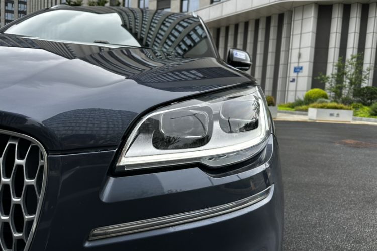 Used Lincoln Aviator 2020 3.0T V6 All-Wheel Drive Executive Version Left Front Headlight