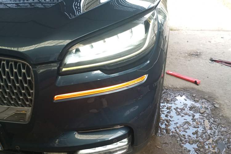 Used Lincoln Aviator 2020 3.0T V6 All-Wheel-Drive Luxury Edition Left Front Headlight
