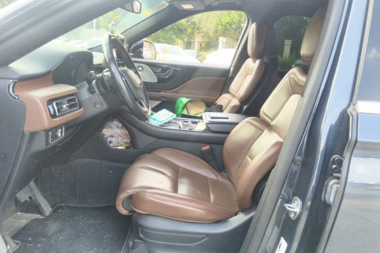 Used Lincoln Aviator 2020 3.0T V6 All-Wheel Drive Executive Version Left Front Seat