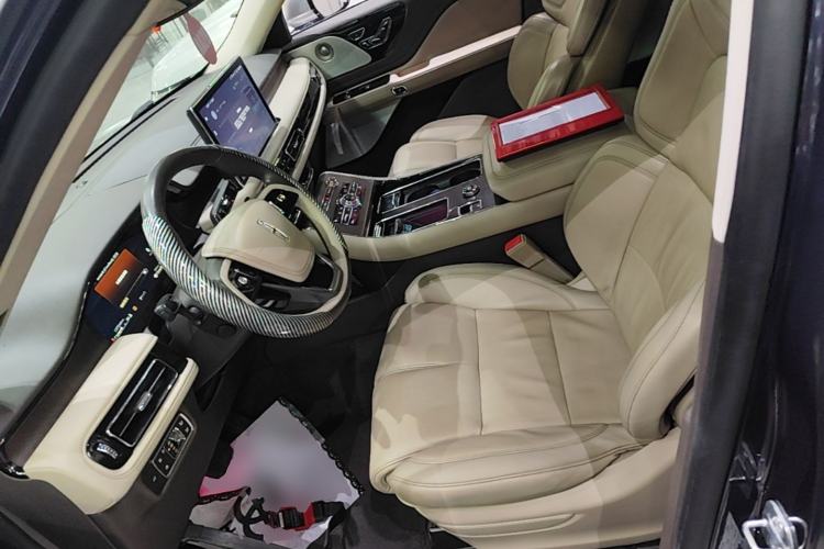 Used Lincoln Aviator 2020 3.0T V6 All-Wheel Drive Executive Version Left Front Seat