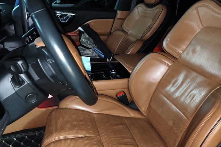 Used Lincoln Aviator 2020 3.0T V6 Four-Wheel Drive Presidential Edition Left Front Seat