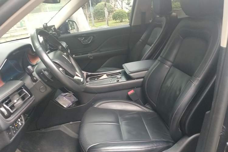 Used Lincoln Aviator 2020 3.0T V6 Four-Wheel Drive Premium Edition Left Front Seat