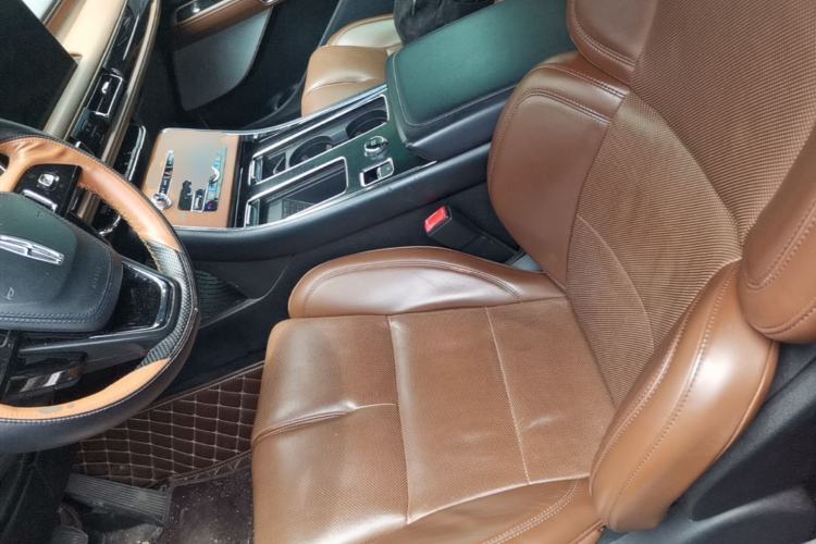 Used Lincoln Aviator 2020 3.0T V6 All-Wheel Drive Executive Version Left Front Seat