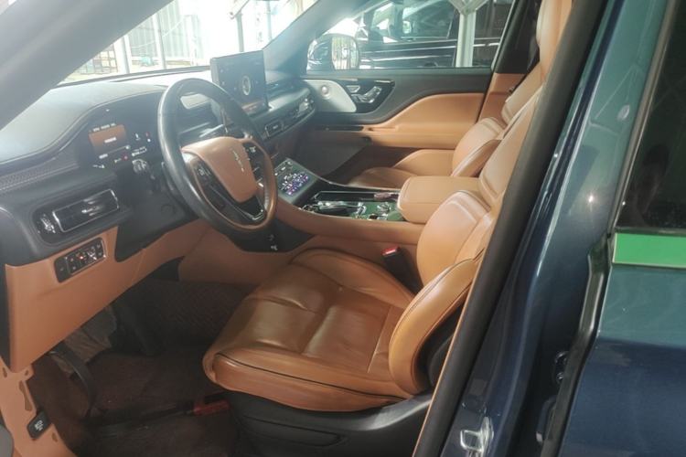 Used Lincoln Aviator 2020 3.0T V6 Four-Wheel Drive Presidential Edition Left Front Seat