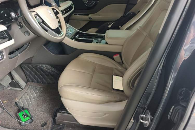 Used Lincoln Aviator 2020 3.0T V6 Four-Wheel Drive Premium Edition Left Front Seat