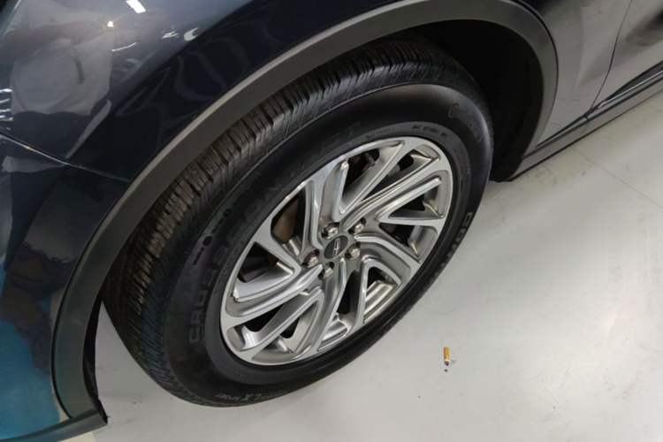 Used Lincoln Aviator 2020 3.0T V6 Four-Wheel Drive Premium Edition Left Front Wheel Hub