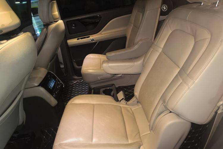 Used Lincoln Aviator 2020 3.0T V6 Four-Wheel Drive Zunya Edition Left Rear Seat