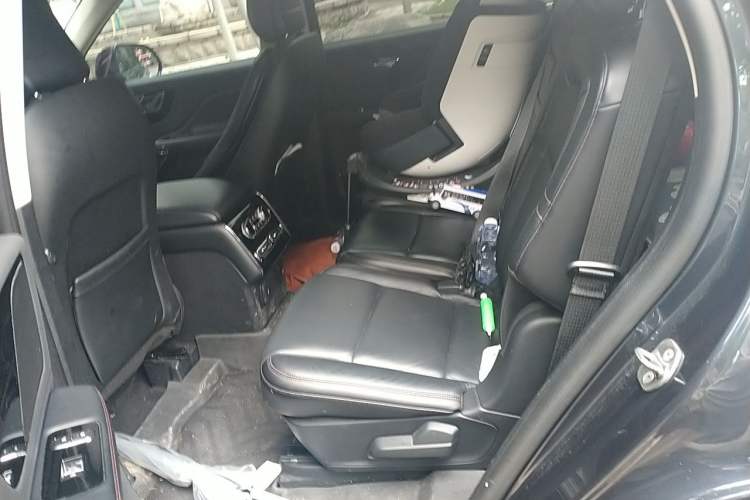 Used Lincoln Aviator 2020 3.0T V6 Four-Wheel Drive Premium Edition Left Rear Seat