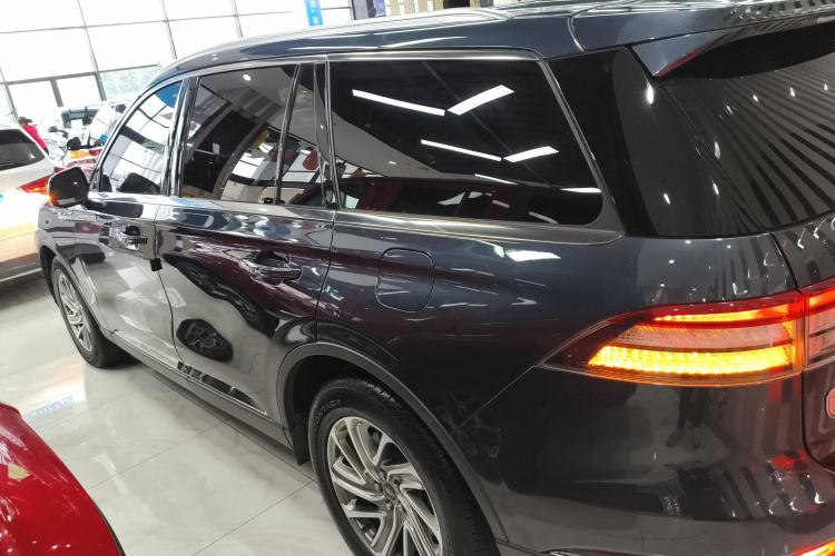 Used Lincoln Aviator 2020 3.0T V6 Four-Wheel Drive Premium Edition Left Side