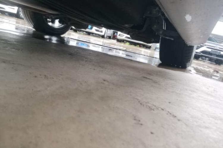 Used Lincoln Aviator 2020 3.0T V6 All-Wheel Drive Executive Version Left Side Sill