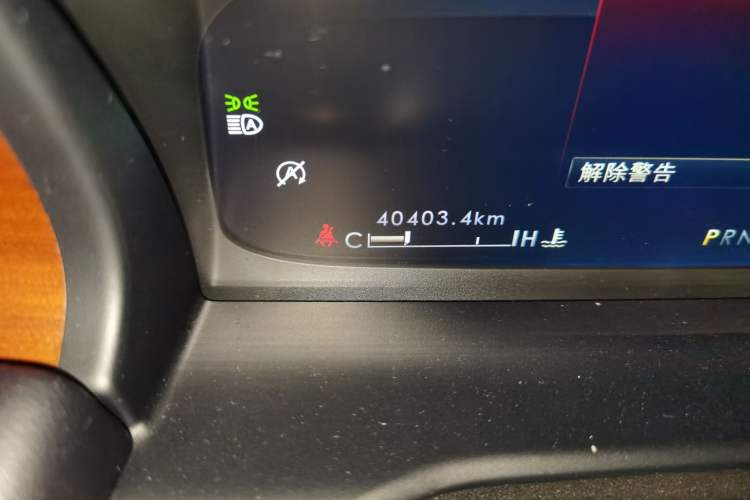 Used Lincoln Aviator 2020 3.0T V6 All-Wheel Drive Executive Version Odometer Close Up