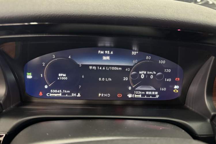 Used Lincoln Aviator 2020 3.0T V6 Four-Wheel Drive Premium Edition Odometer Close Up
