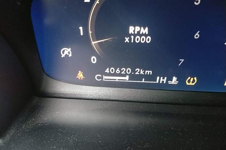 Used Lincoln Aviator 2020 3.0T V6 Four-Wheel Drive Premium Edition Odometer Close Up