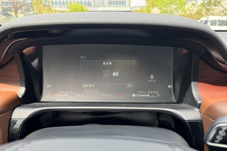 Used Lincoln Aviator 2020 3.0T V6 All-Wheel Drive Executive Version Odometer Close Up