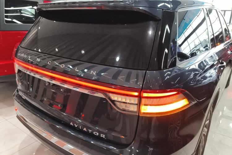 Used Lincoln Aviator 2020 3.0T V6 Four-Wheel Drive Premium Edition Rear
