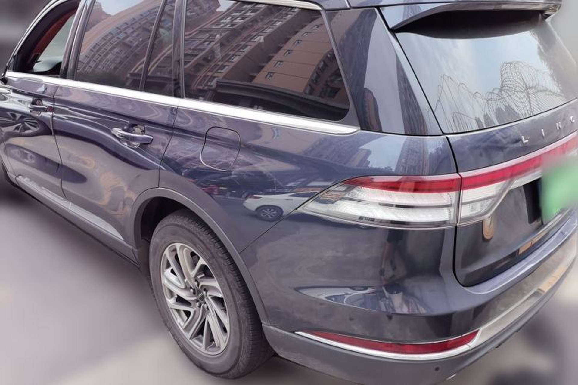 Used Lincoln Aviator 2020 3.0T V6 Four-Wheel Drive Premium Edition Rear Left 45 Deg