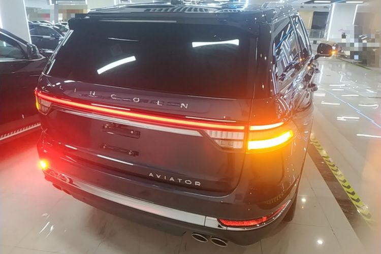 Used Lincoln Aviator 2020 3.0T V6 All-Wheel Drive Executive Version Rear Right 45 Deg