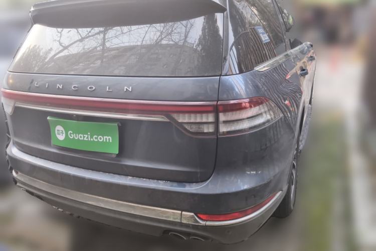 Used Lincoln Aviator 2020 3.0T V6 All-Wheel-Drive Premium Edition Rear Right 45 Deg