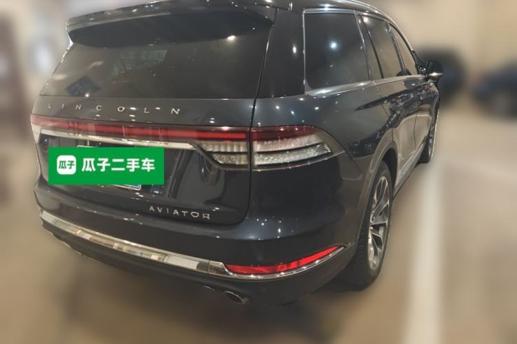 Used Lincoln Aviator 2020 3.0T V6 All-Wheel Drive Executive Version Rear Right 45 Deg